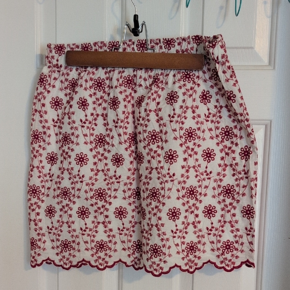 Francesca's Collections Red and White Floral Skirt